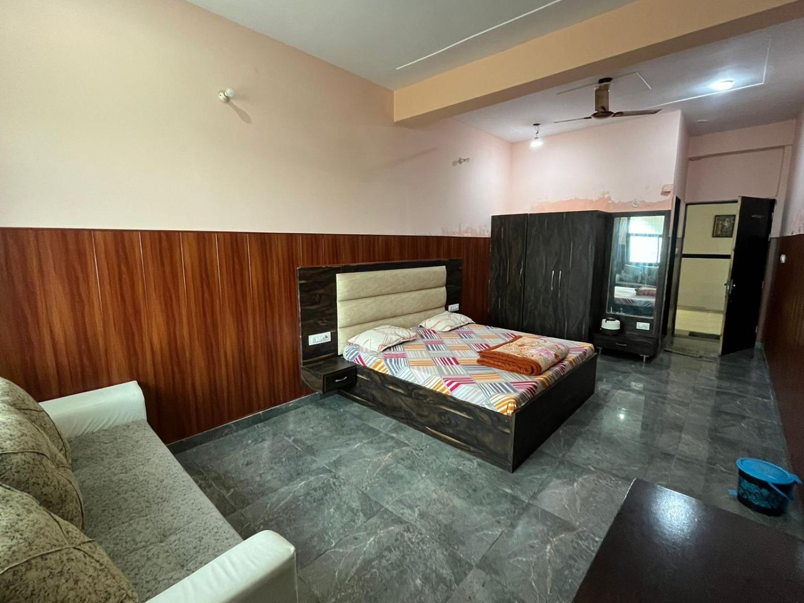 Shri Ji Baba Ki Haveli Hotel Govardhan ภายนอก รูปภาพ